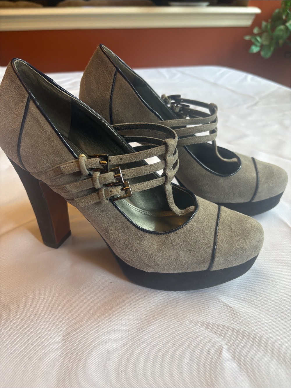 Enzo Angeliolini Grey Suede Mary Jane Platform Pumps with Triple Straps